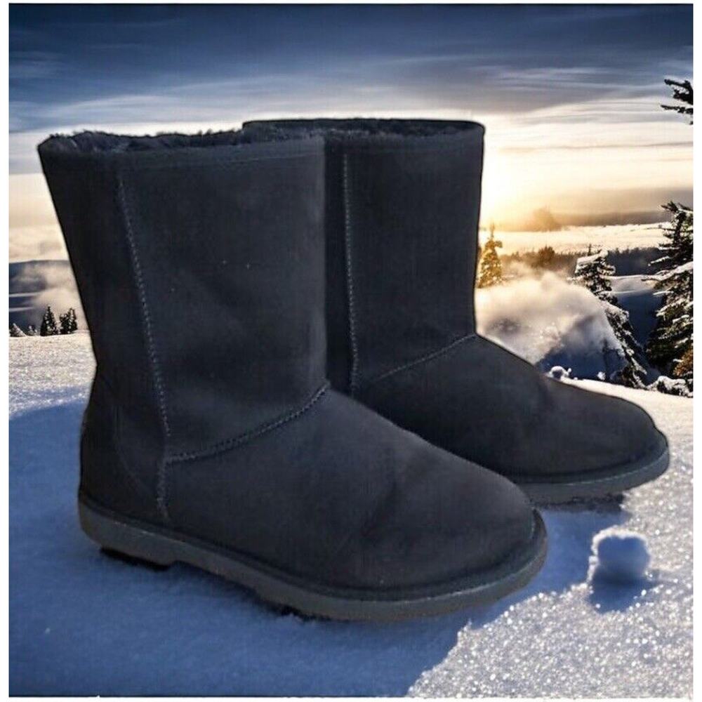 Cozy Black Suede Heeled Boots